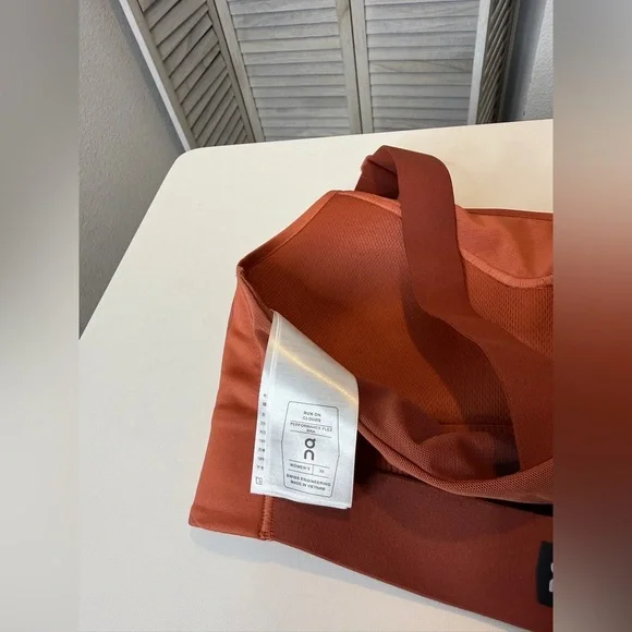 On Cloud Performance Flex Bra Size XS - Picture 6 of 6